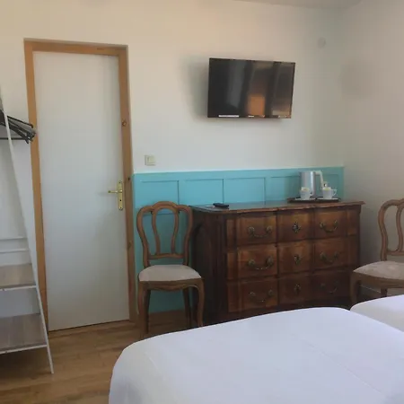 Otel Richelieu 3*